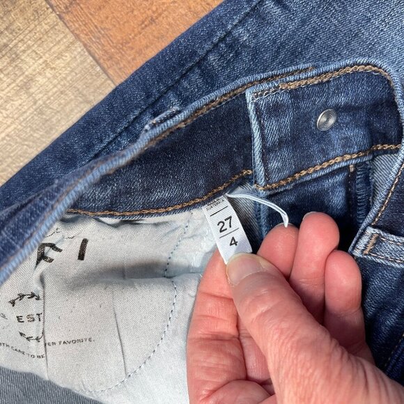 LOFT Skinny Crop Jeans size 4 (27) - Picture 3 of 5